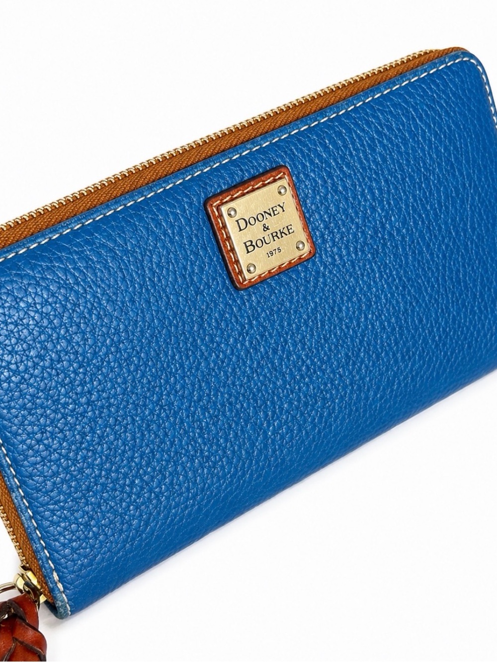 Dooney & Bourke Pebble Leather Zip Wallet in Blue